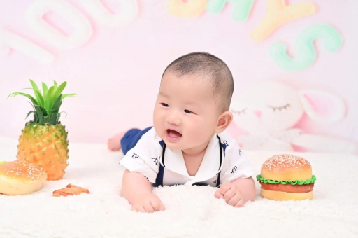 郴州八个月宝宝打嗝 郴州八个月宝宝打嗝